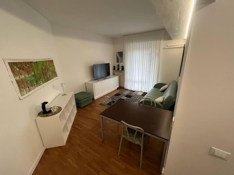 Appartamento Spazioso In Centro Piacenza Exterior photo
